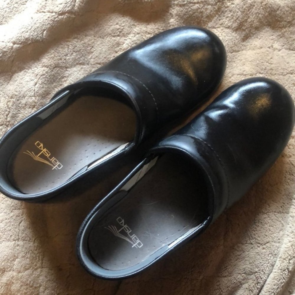 Dansko Clog Size 38 - image 1